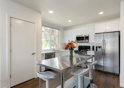 Seattle sober living home for men - kitchen eating area